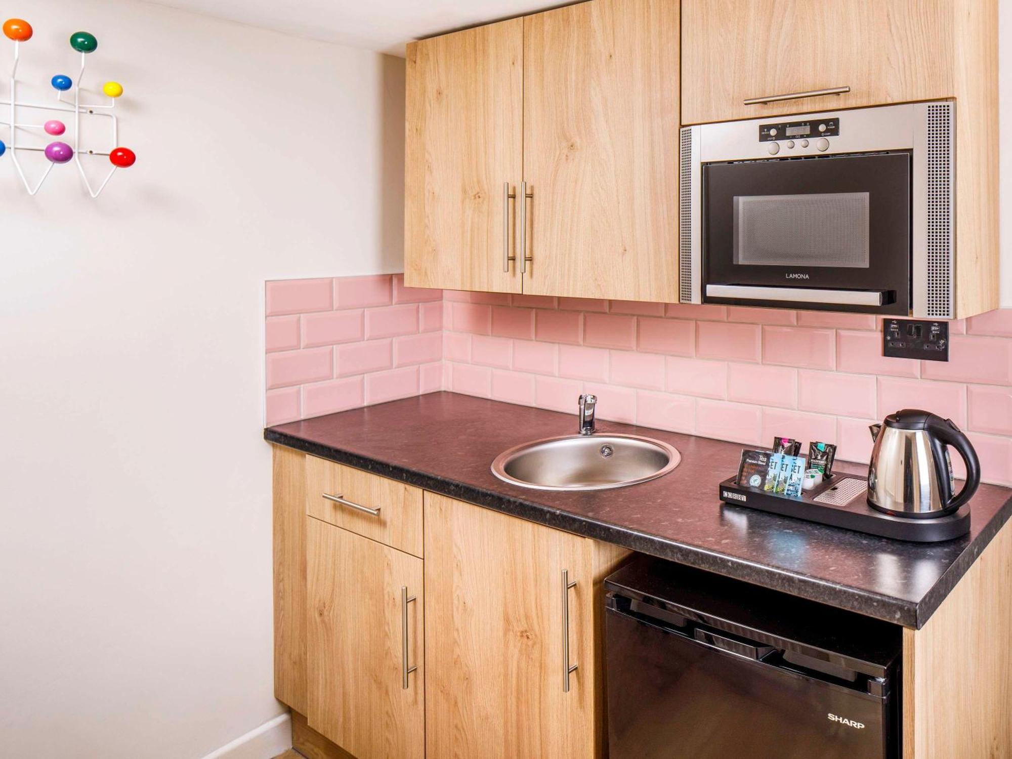 Ibis Styles Bournemouth Hotel ภายนอก รูปภาพ